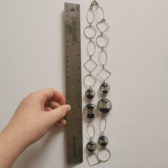 Chunky Black Silver Lucite Beads Necklace Ovals Circles Squares Links 24" Length - Picture 5 of 5